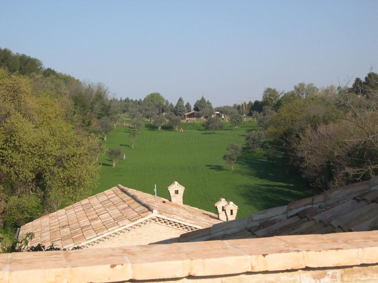 Castello Montegiove Hotel Фано Стая снимка