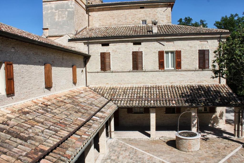Castello Montegiove Hotel Фано Стая снимка